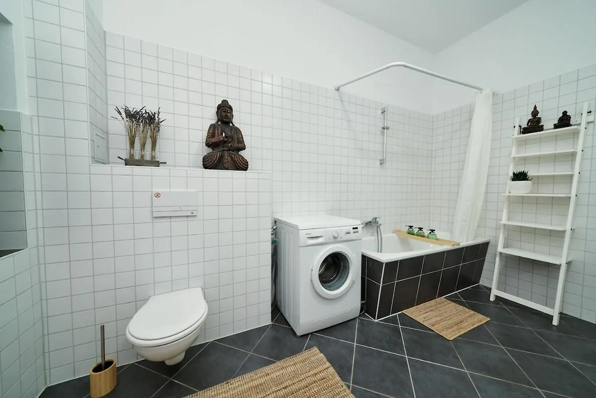 Staywell - Design Loft Apartment Near Alexanderplatz Berlin 0*,