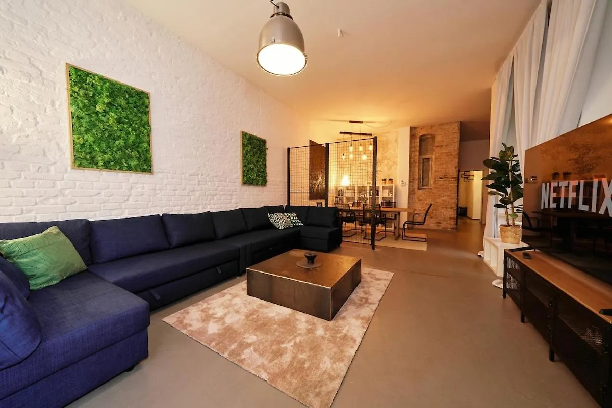 Staywell - Design Loft Apartment Near Alexanderplatz Berlin